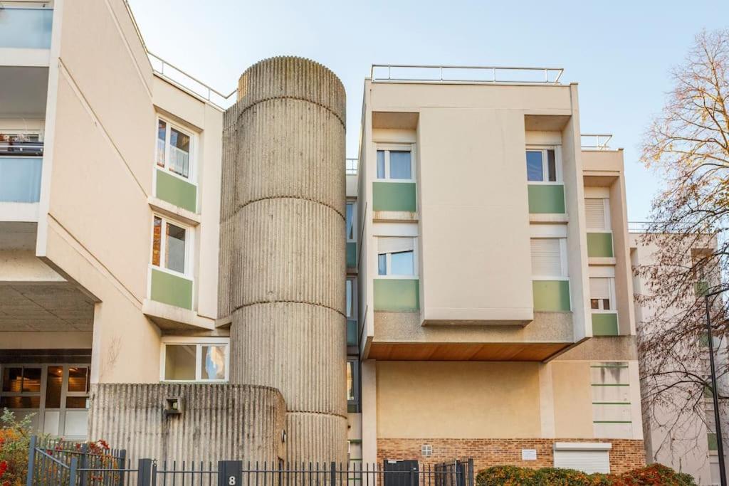 Appart Spacieux Pres De La Seine Sartrouville Exterior foto